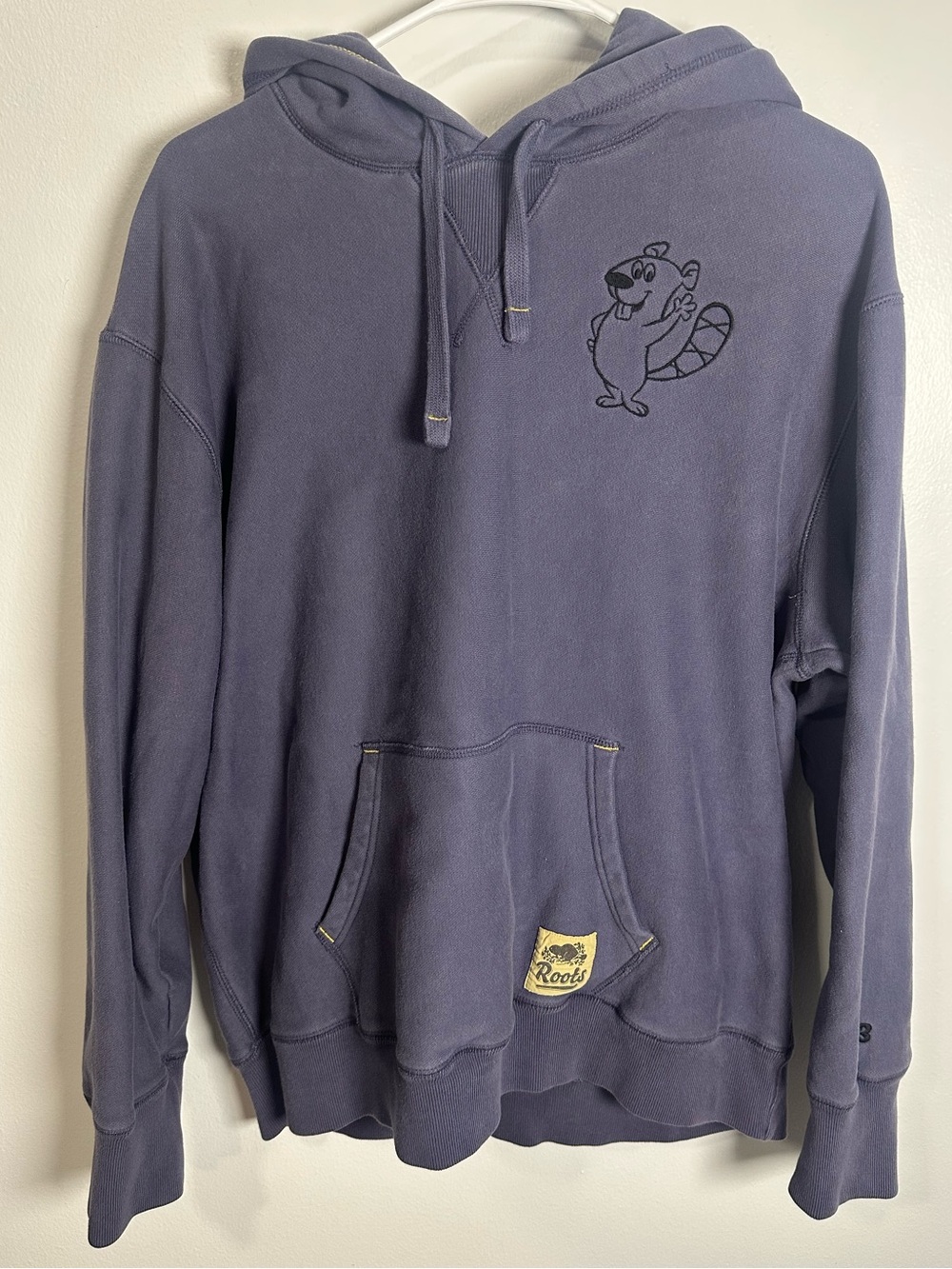 Roots Men's Blue-Purple Buddy Beaver Logo Hoodie Sweater size Large